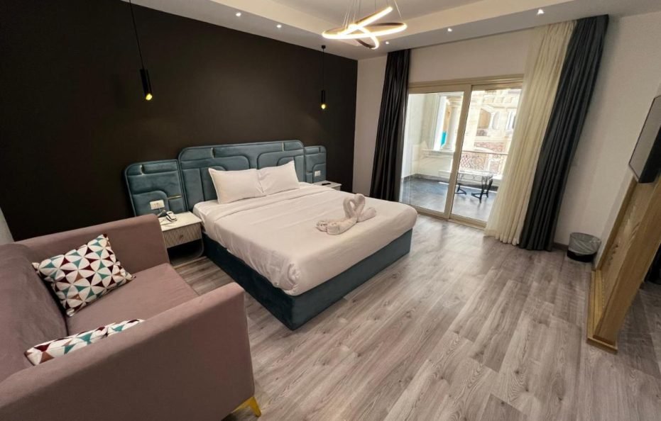 Onyx Pyramids Boutique Hotel