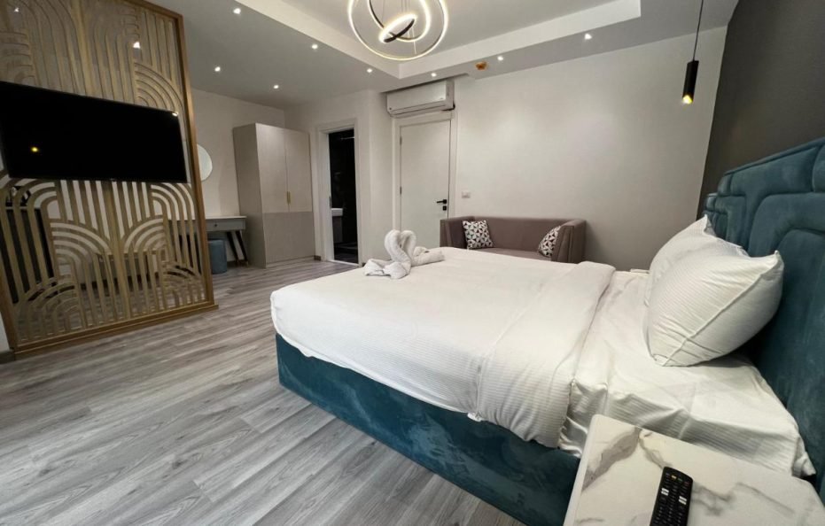 Onyx Pyramids Boutique Hotel